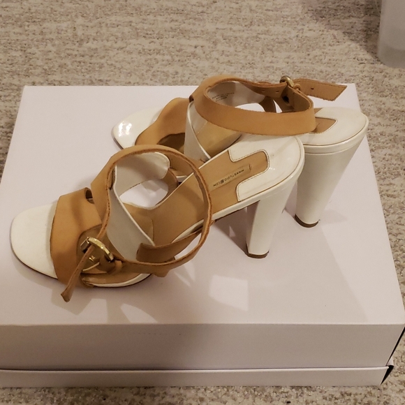 Leather/Patent Leather High Heeled Max Studio Ankle Strap Sandals - Picture 3 of 5